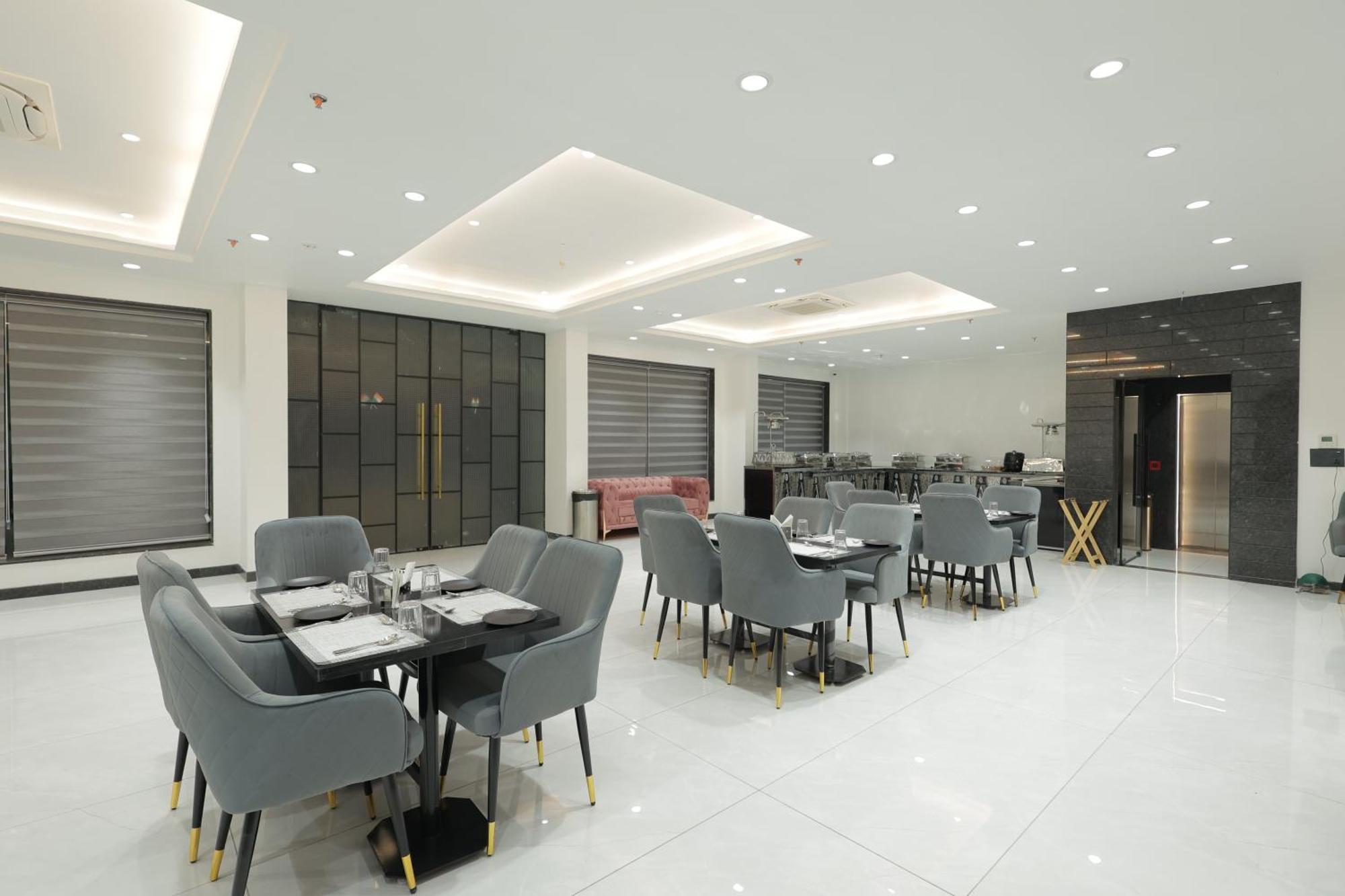 מלון אגרה Snj Taj Grand מראה חיצוני תמונה