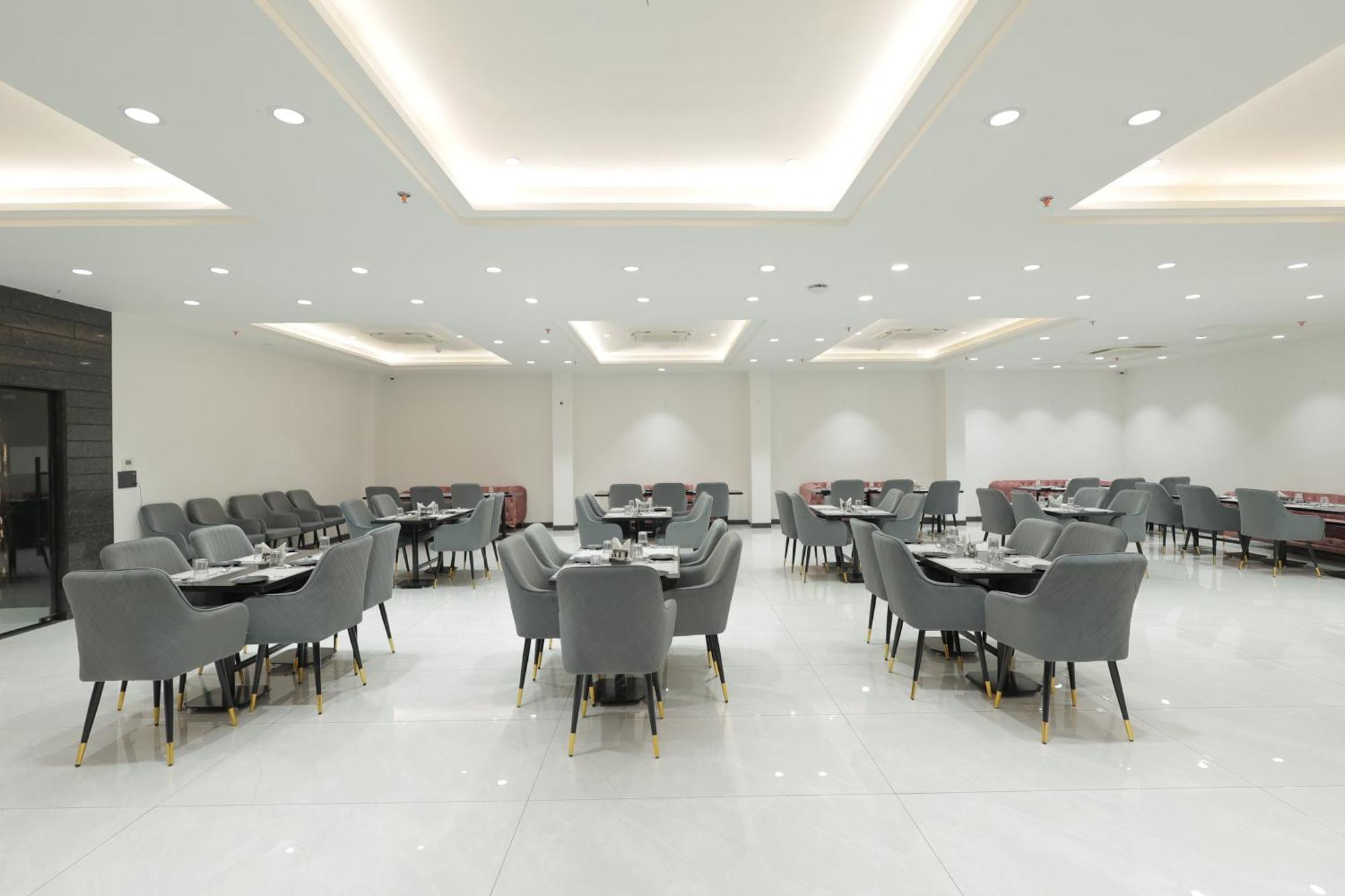 מלון אגרה Snj Taj Grand מראה חיצוני תמונה