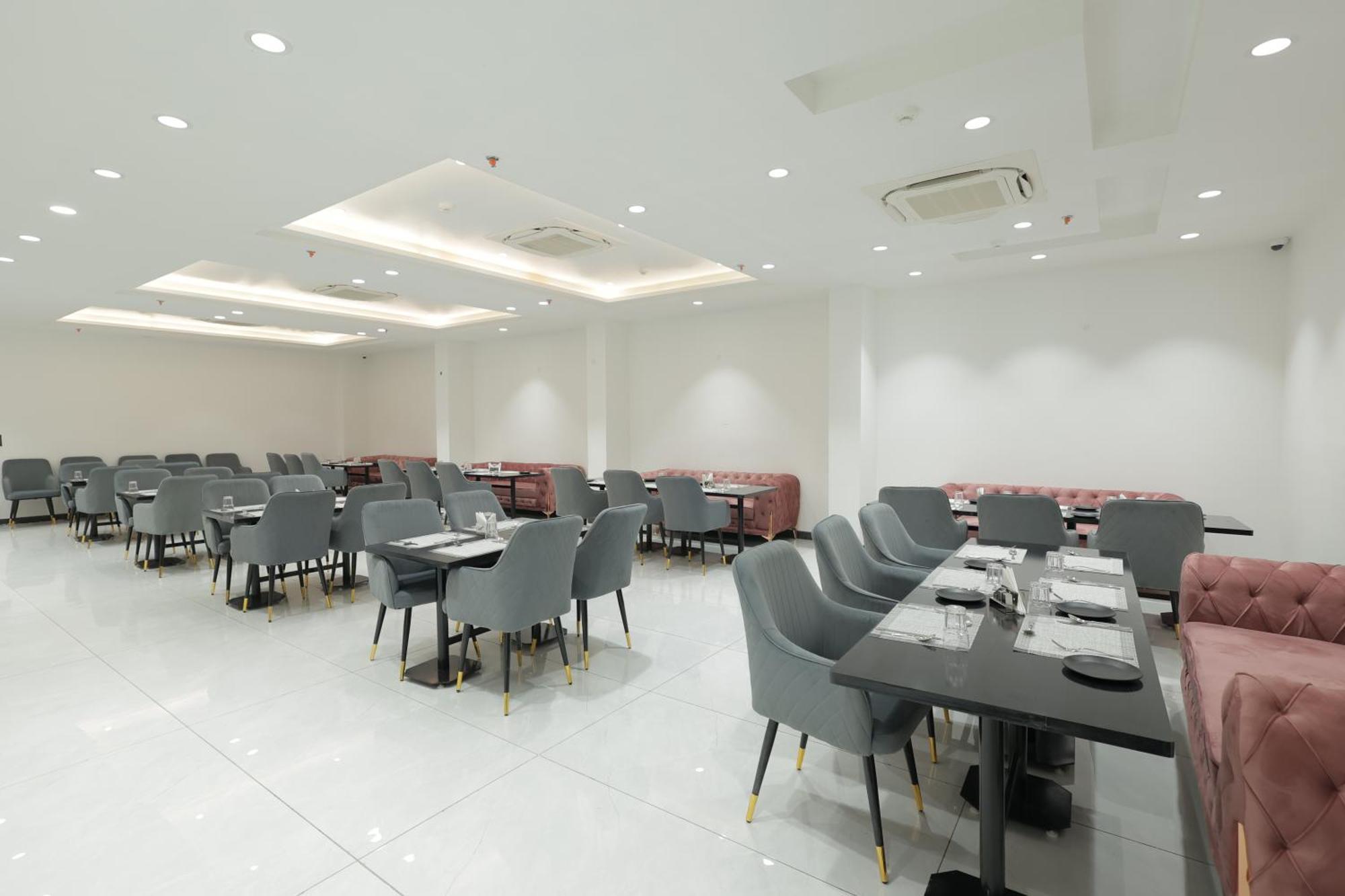 מלון אגרה Snj Taj Grand מראה חיצוני תמונה
